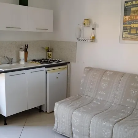 T2 Au Calme Avec Piscine Holiday home *